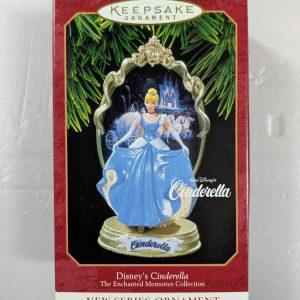 Hallmark Ornament Disney’s Cinderella 1997