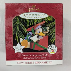 Hallmark Ornament Donald’s Surprise Gift 1997 NRFB