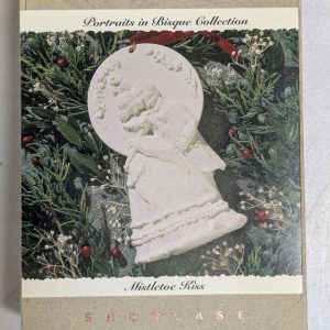 Hallmark Ornaments Mistletoe Kiss 1993 NRFB