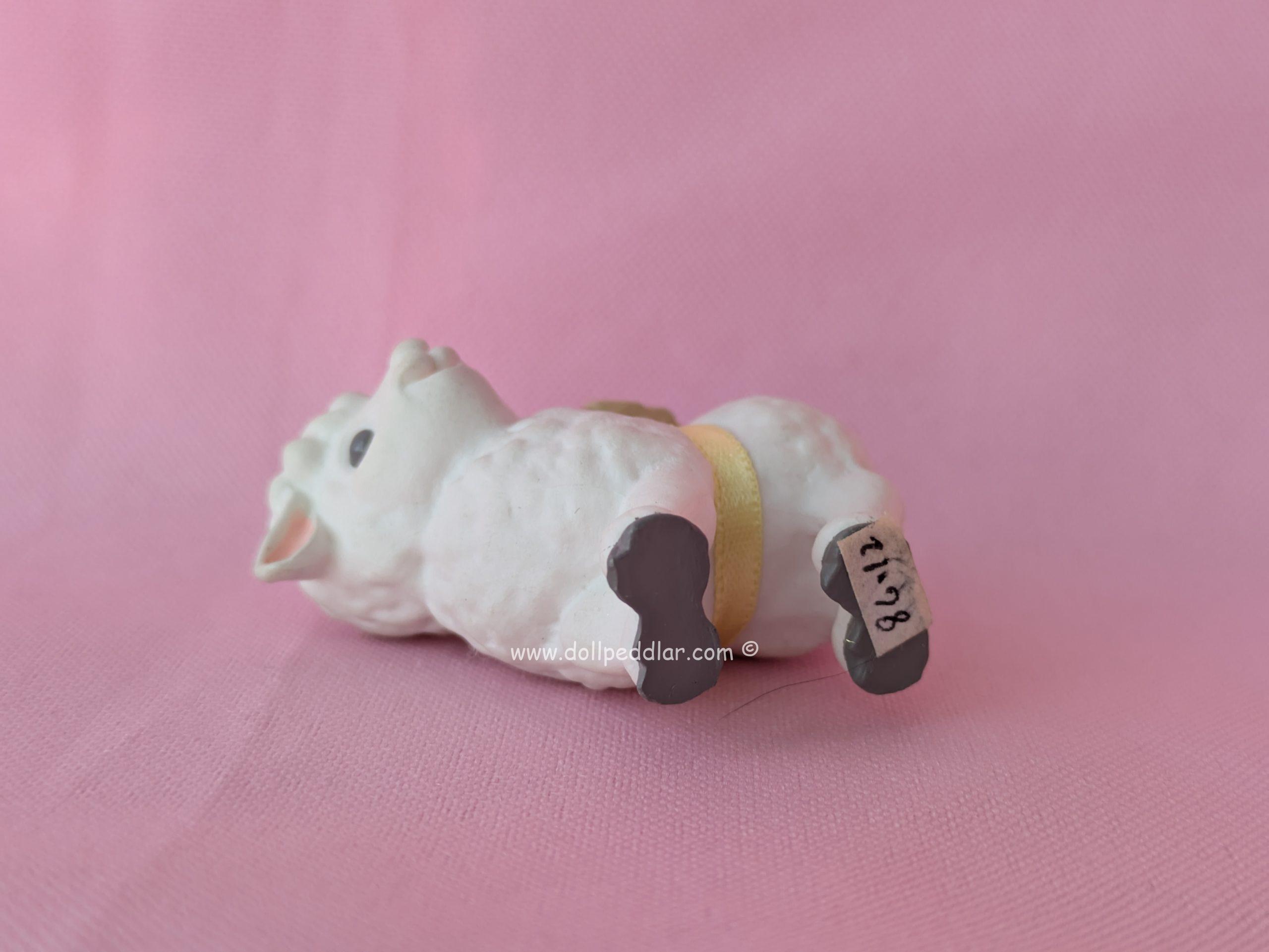 1989 Vintage Merry Miniatures Lamb with Basket - Image 2