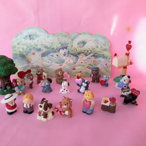 Vintage Merry Miniatures Valentines Heartland Display