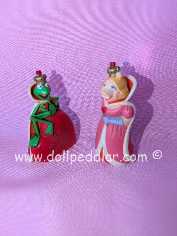 1982 Vintage Merry Miniatures Kermit and Miss Piggy Valentines Set - Image 2