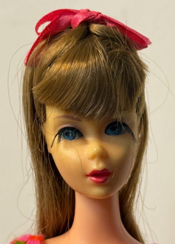 #1160 Vintage TNT Barbie Brunette in Original Swimsuit - Image 2