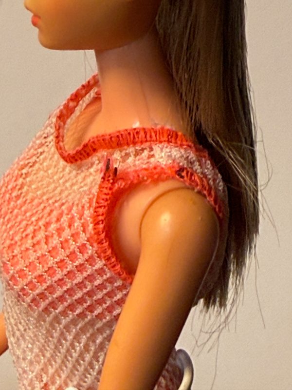 #1160 Vintage TNT Barbie Ash Blonde in Original Swimsuit - Image 3