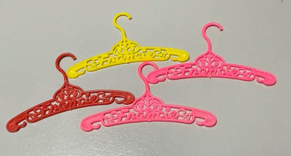 #1065 Mod Francie Hangers (Assorted Colors) Pack of 4