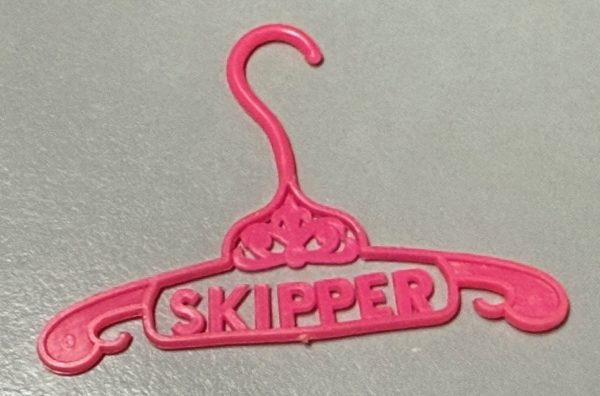 #1065 Mod Skipper Hanger (Pink)