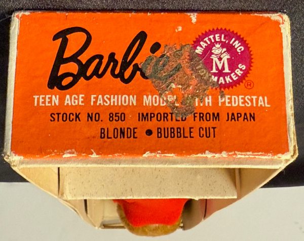 #850 Vintage Bubble Cut Barbie Blonde MIB - Image 8