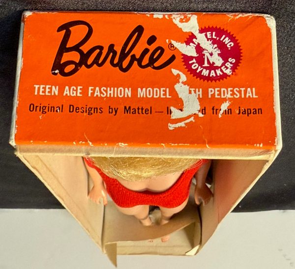 #850 Vintage Bubble Cut Barbie Platinum MIB - Image 7