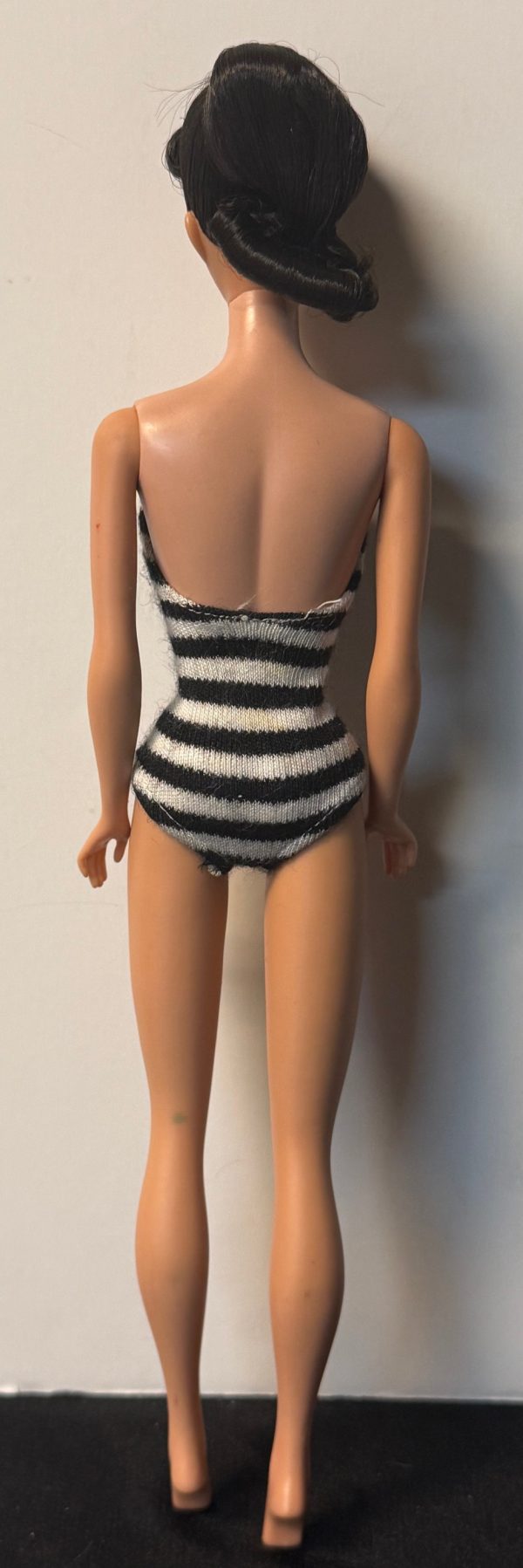Vintage #850 Ponytail Barbie Brunette #6 in Original Swimsuit - Image 4