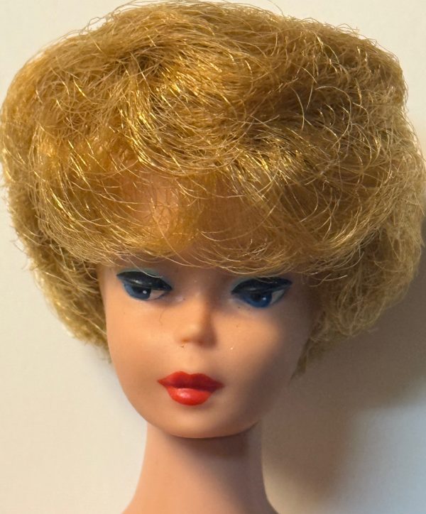 Vintage #850 Bubble Cut Barbie Blonde NUDE - Image 2