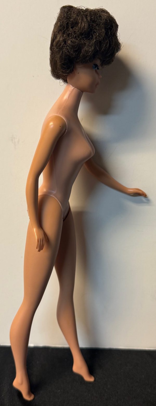 Vintage #850 Bubble Cut Barbie Brunette Nude - Image 3