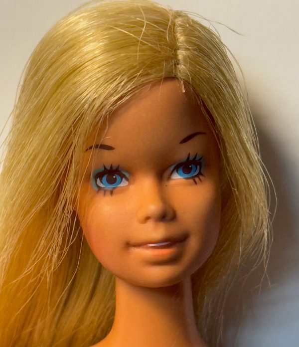 Vintage Malibu Ken and Barbie Dolls - Image 2