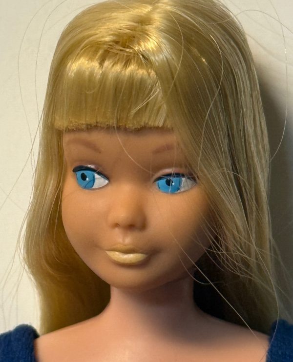 Vintage #1030 Bent Knee Skipper Doll Blonde in Original Swimsuit - Image 2