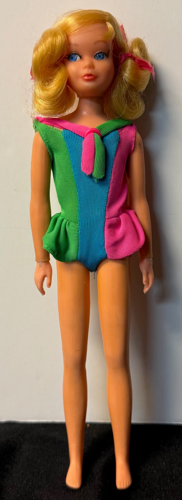 Vintage #1117 Dramatic Living Skipper Doll Blonde in Original Swimsuit