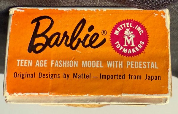 #850 Vintage Bubble Cut Platinum Barbie MIB - Image 8