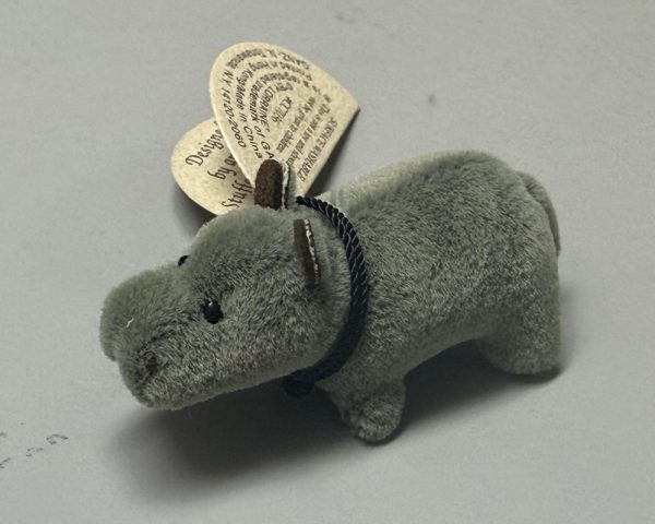 Ganz Cottage Collectibles Noah's Ark: Hippo (Female) 2" by Lorraine Chien