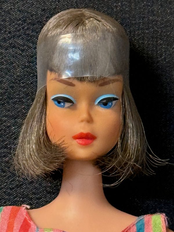 #1070 Vintage American Girl Barbie Brunette MINT - Image 3
