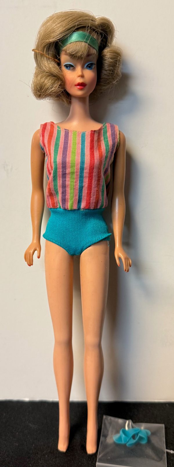#1070 Vintage American Girl Barbie Japanese Side-Part Silver Hair MINT/NO BOX