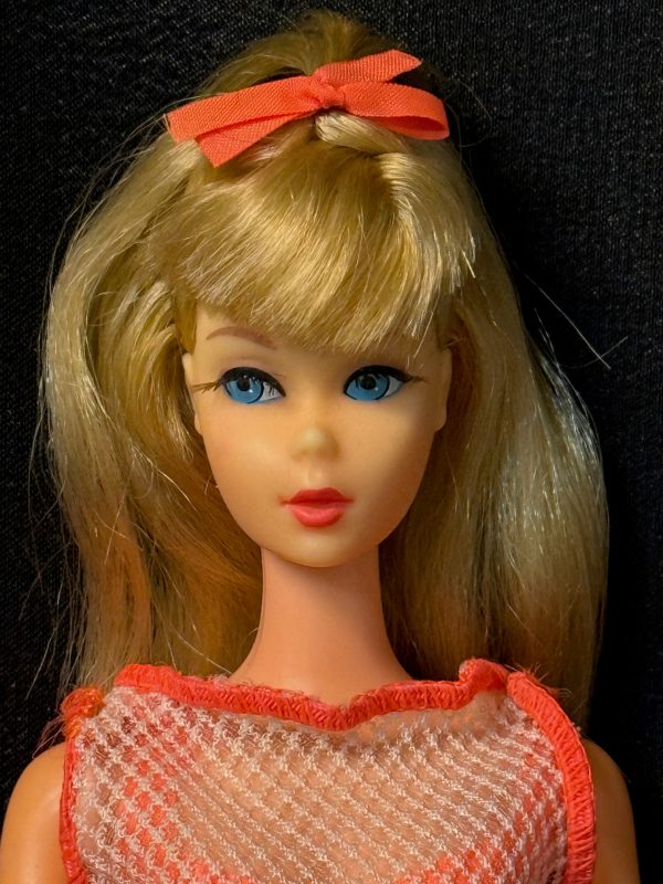 #1160 Vintage Twist 'n Turn (TNT) Barbie Blonde No Box - Image 2
