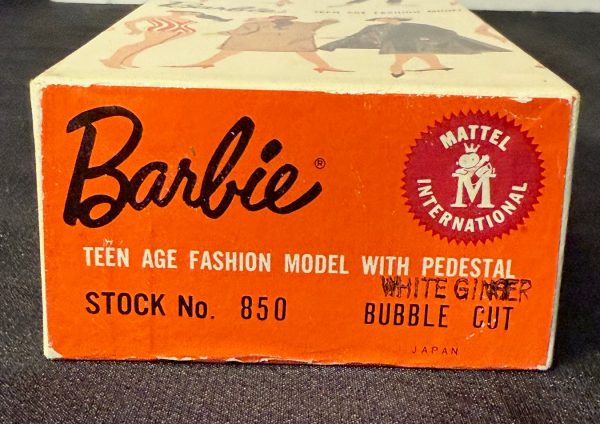 #850 Vintage Bubble Cut Barbie White Ginger MIB - Image 10