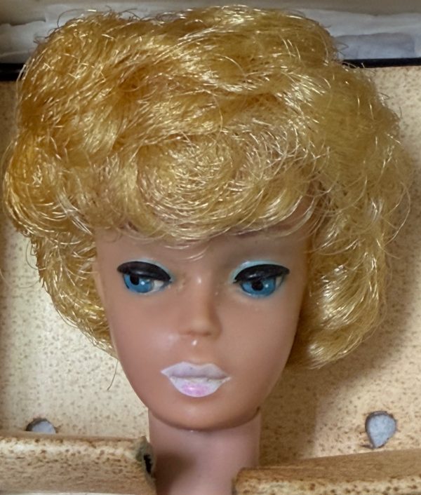 #850 Vintage Bubble Cut Barbie White Ginger MIB - Image 2