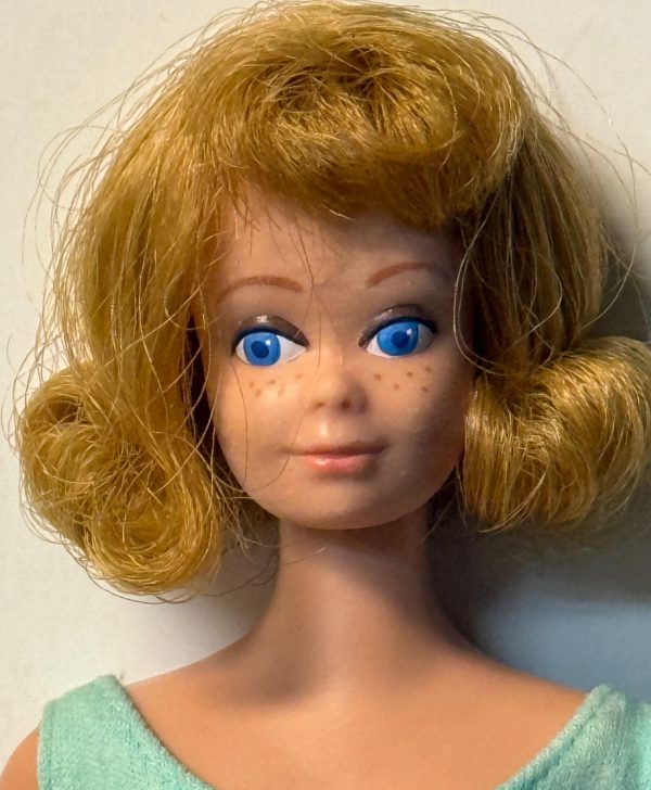 #860 Vintage Midge Blonde in Box - Image 3