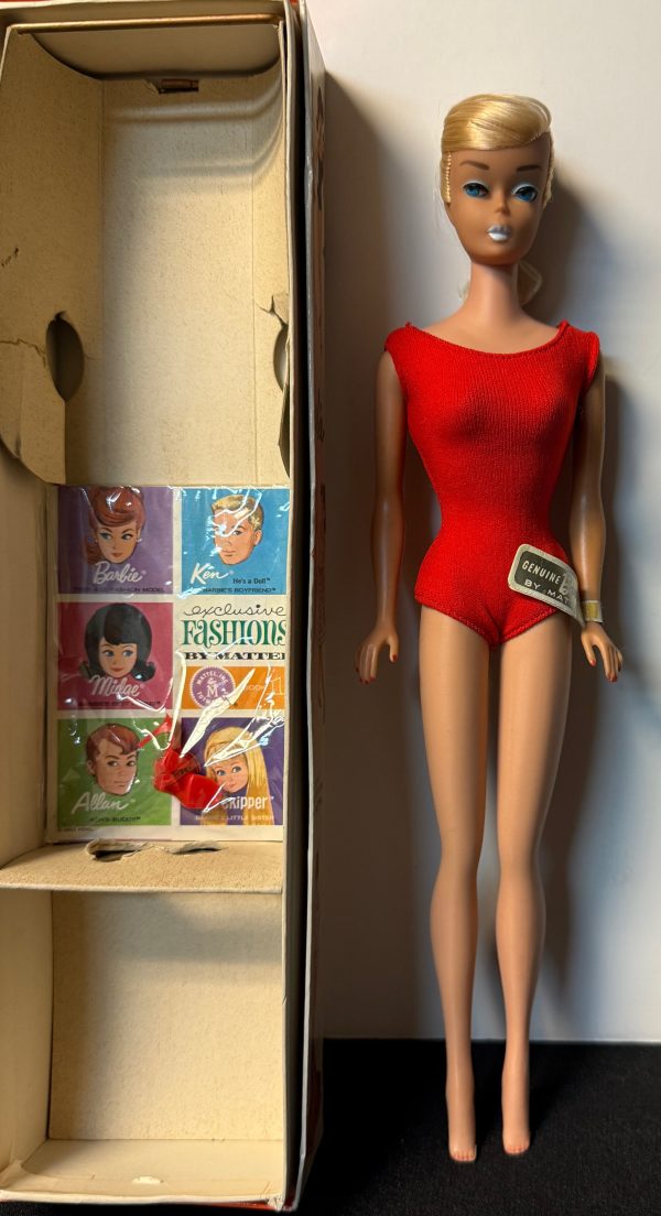 #850 Vintage Platinum Swirl Ponytail Barbie MIB w/Wrist Tag - Image 2