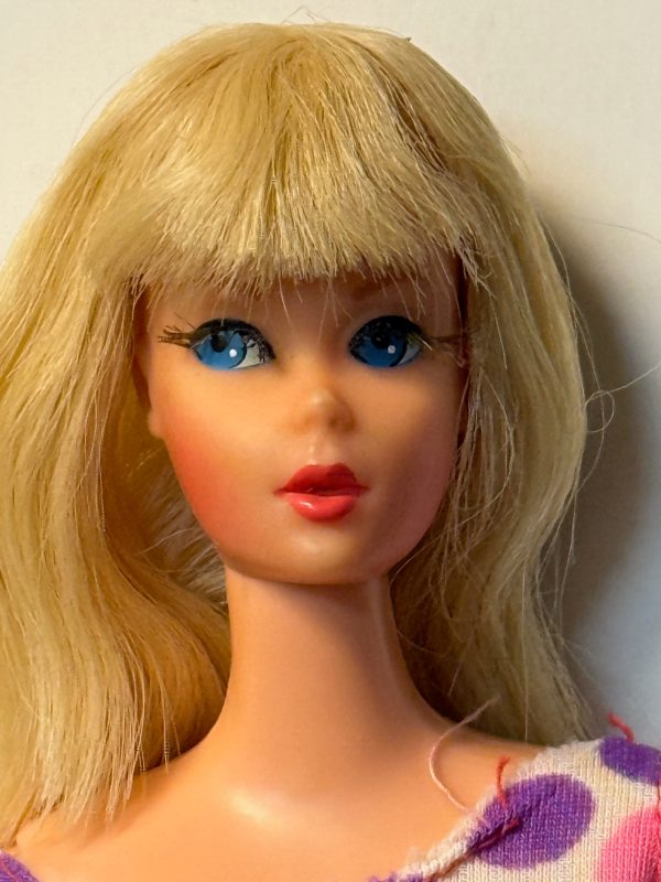 #1116 Dramatic Living Barbie Blonde Side-Glance Eyes - Image 2