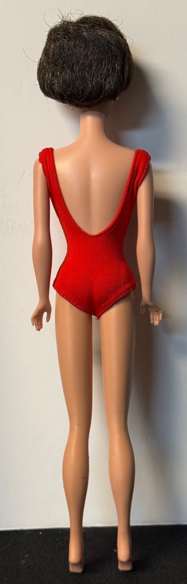 #850 Vintage Bubble Cut Barbie Brunette MIB - Image 4