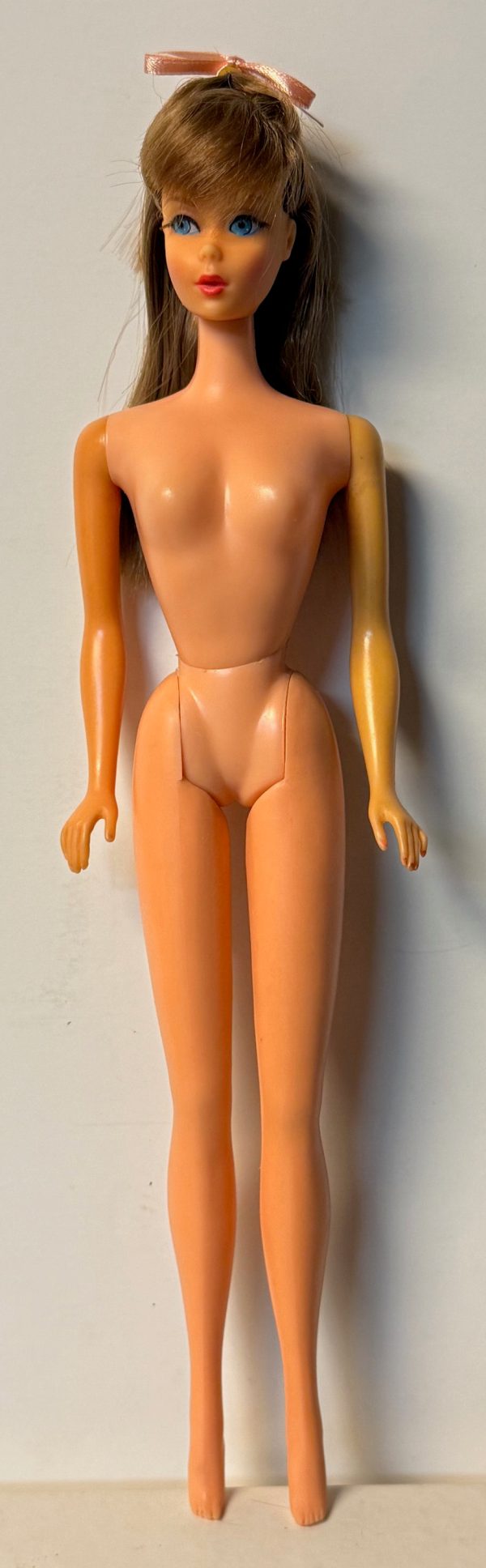 #1160 Vintage Twist 'n Turn (TNT) Barbie Medium Brown Hair NUDE