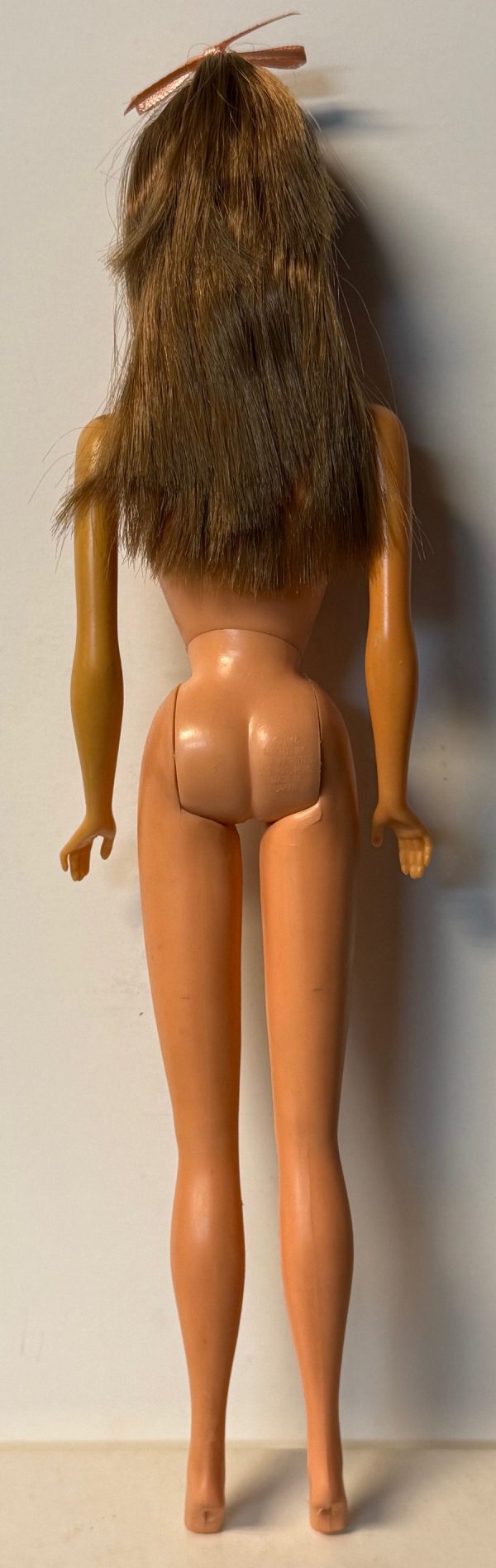 #1160 Vintage Twist 'n Turn (TNT) Barbie Medium Brown Hair NUDE - Image 3