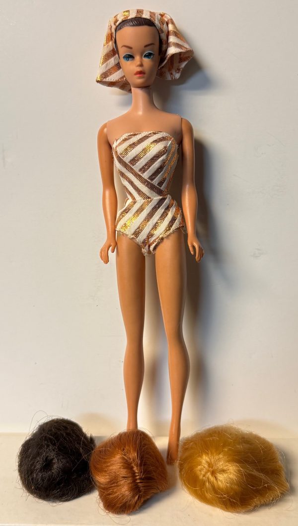 #870 Vintage Fashion Queen Barbie with Three Wigs in Original Swimsuit and Hat