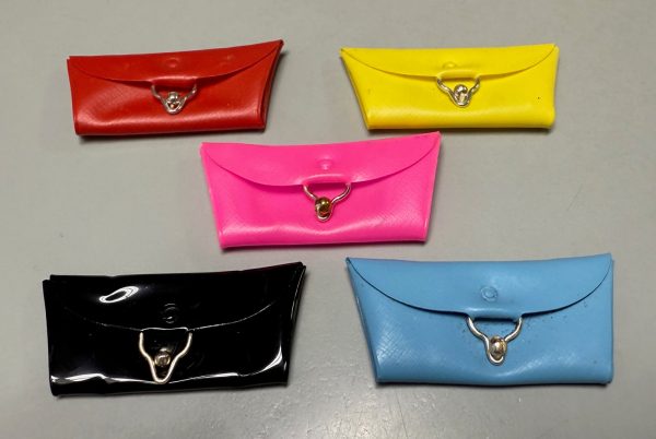 Vintage Barbie Mod Clutch Purse (Red)