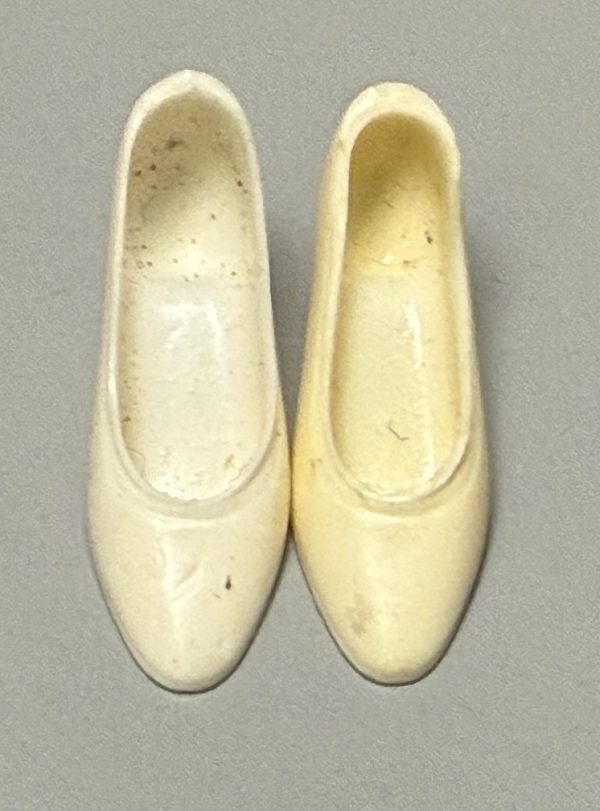 Vintage Francie Soft Low Heel "Japan" Shoes (White)