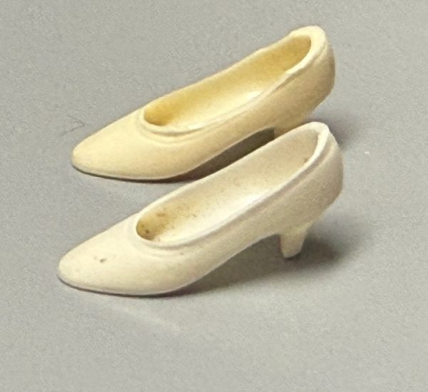 Vintage Francie Soft Low Heel "Japan" Shoes (White) - Image 2