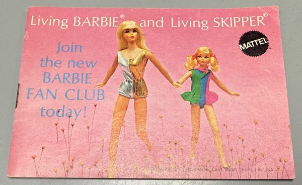 Vintage Barbie 1970 Living Barbie Fashion Booklet