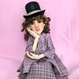 MDCC 2025  Stella Family,  HATTIE 16″ Cream resin   New.  Mint