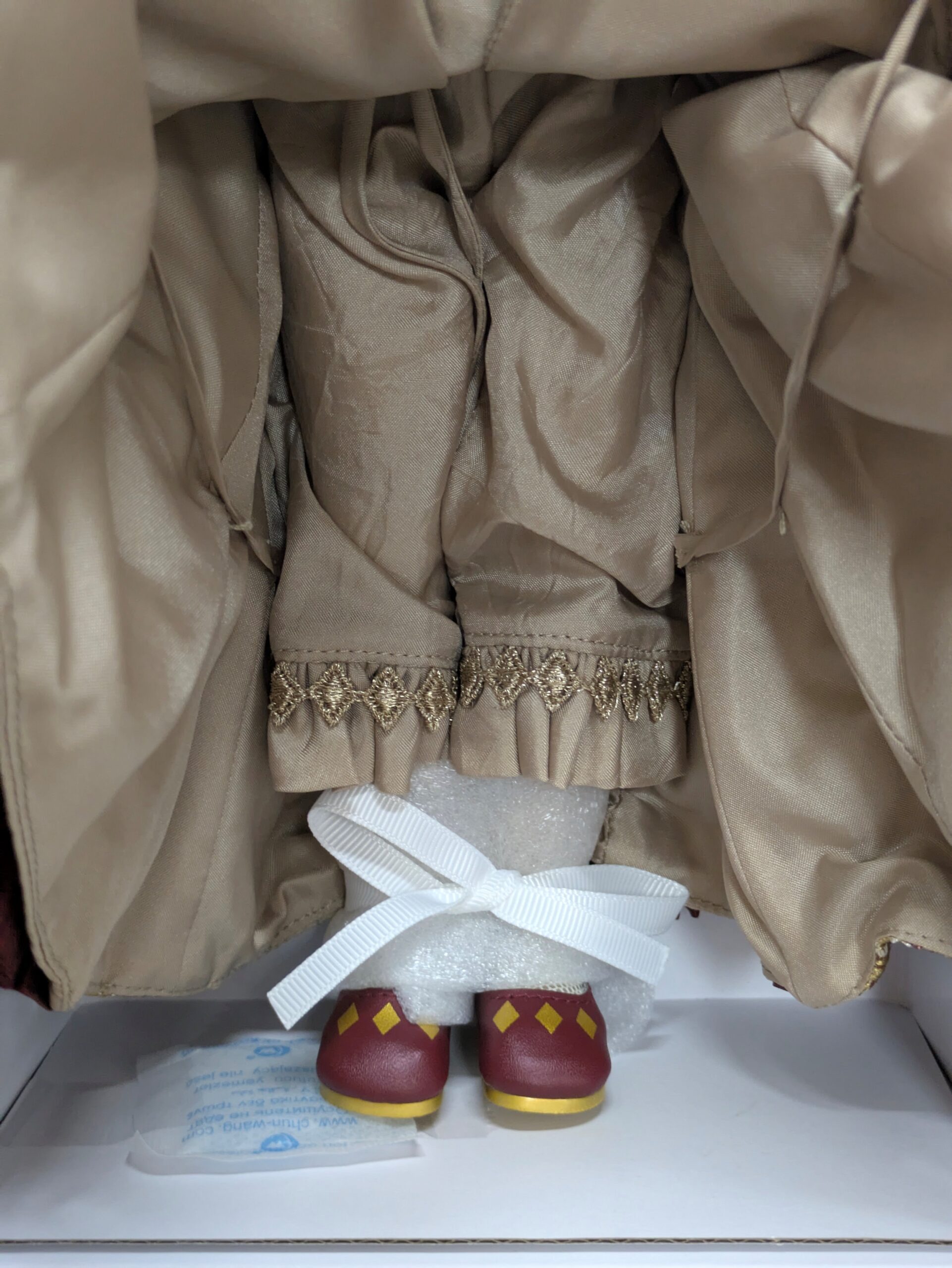 2025 MDCC Little Darling Dianna Effner #1 Sculpt QUEEN OF HEARTS. NRFB in SHIPPER - Image 8