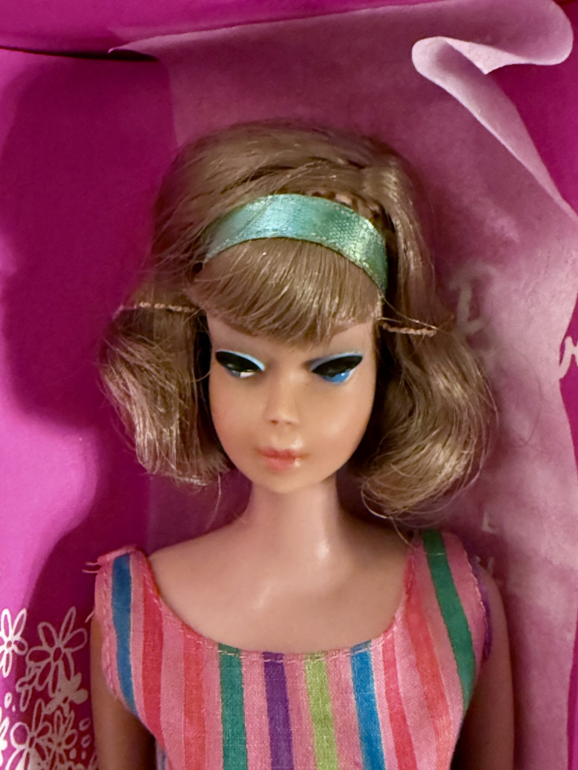 #1070 Vintage American Girl Ash Blonde Side Part w/Bendable Legs NRFB only removed from box for pictures - Image 15