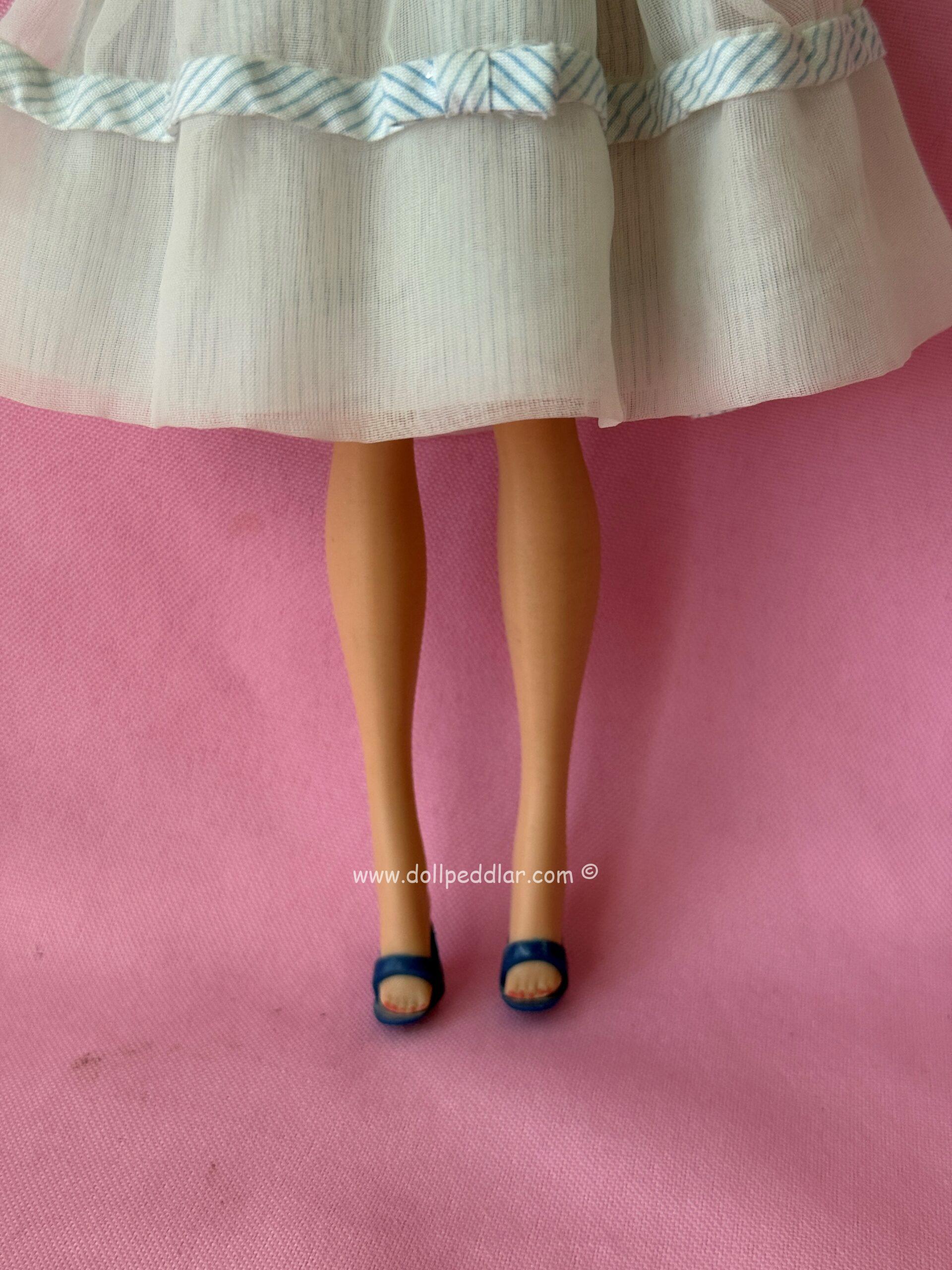 Vintage Blonde Bubble Cut Barbie in "Movie Date" Dress MINT/NEAR MINT - Image 8