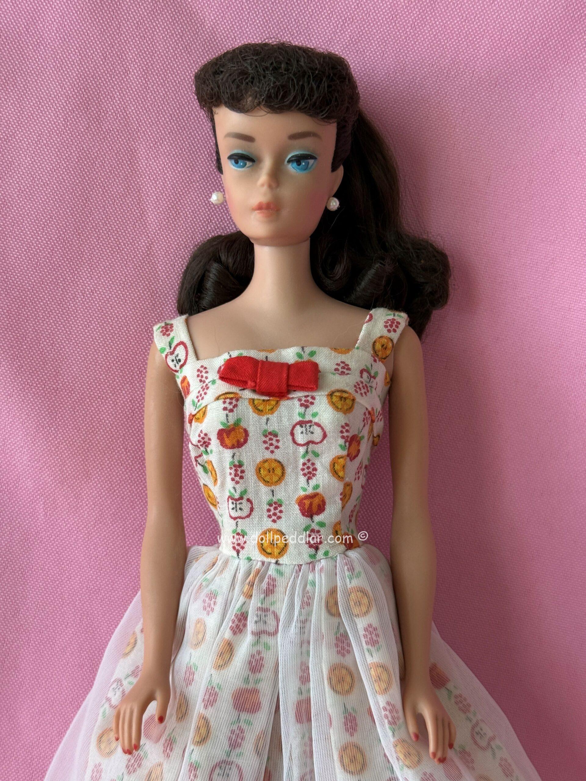 Vintage Brunette Ponytail Number 6 Barbie Dressed MINT/NEAR MINT - Image 4
