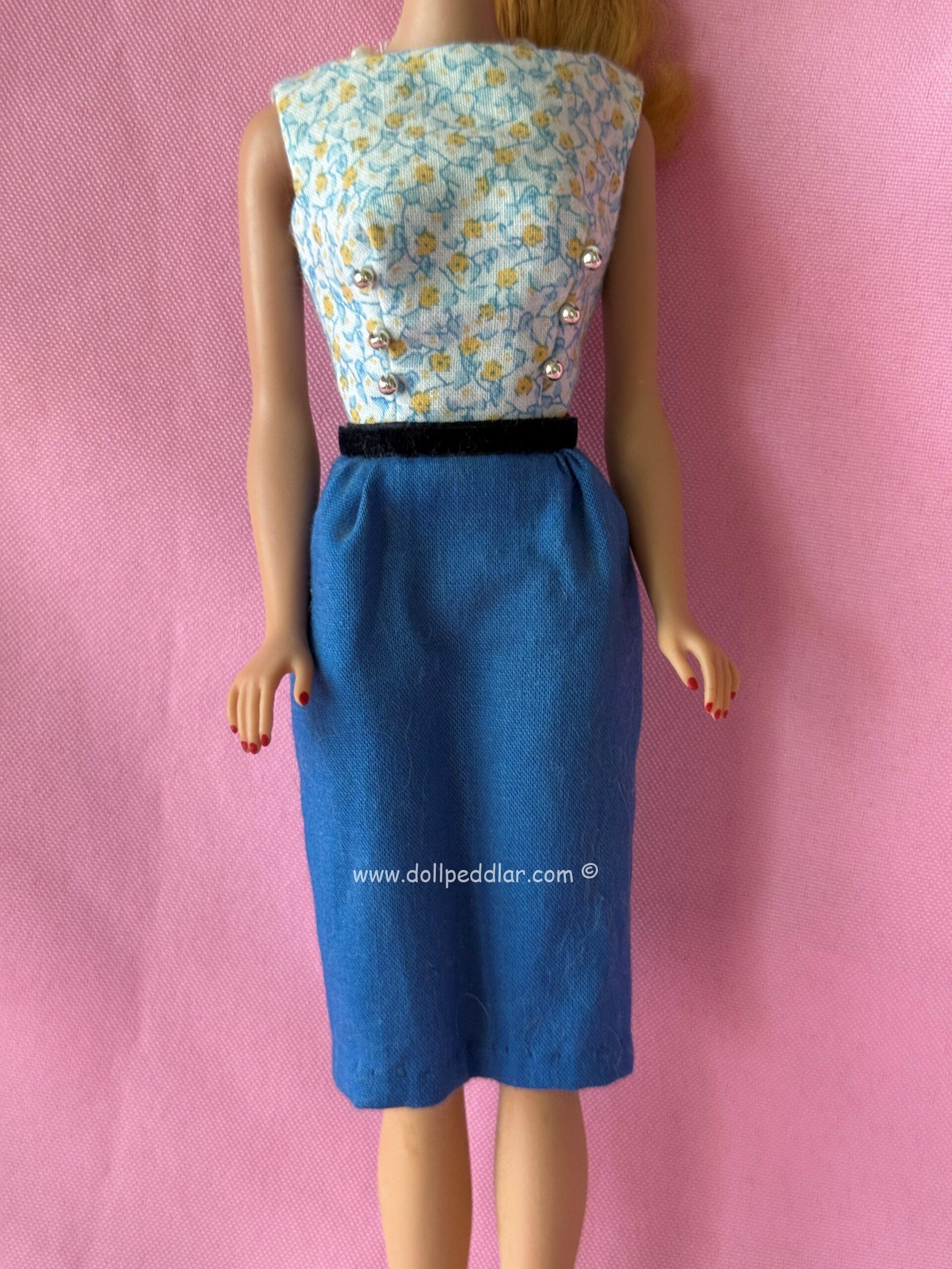 Vintage Number 4 Blonde Ponytail Barbie in Replica Outfit MINT/NEAR MINT - Image 7