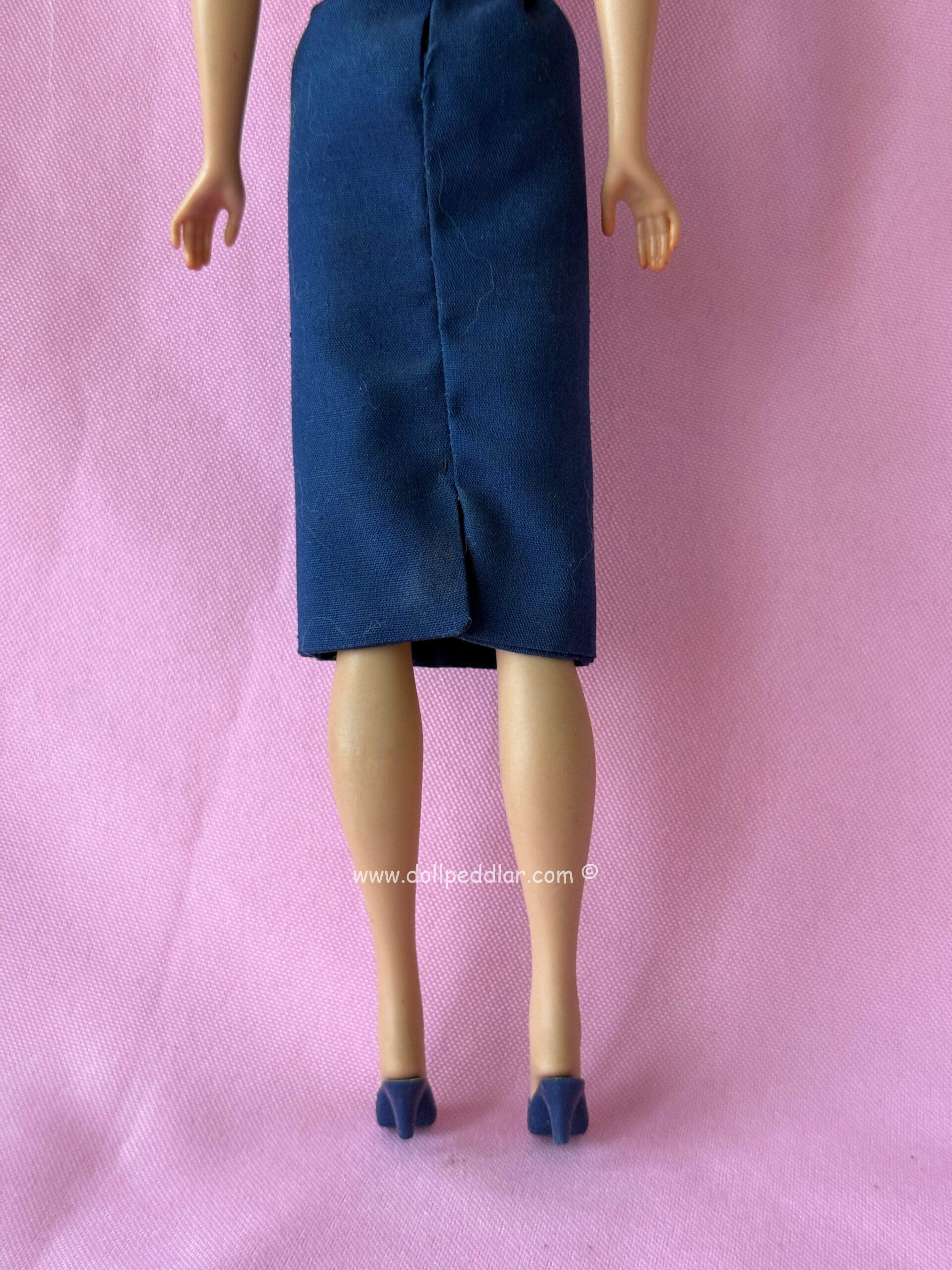 Vintage Brunette Bubble Cut Barbie MINT/NEAR MINT - Image 11