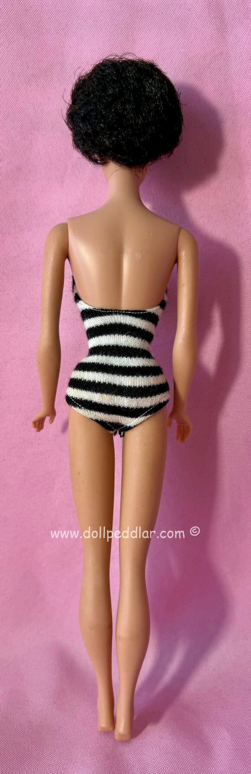 Vintage Brunette Bubble Cut Barbie M/NM in Box - Image 4