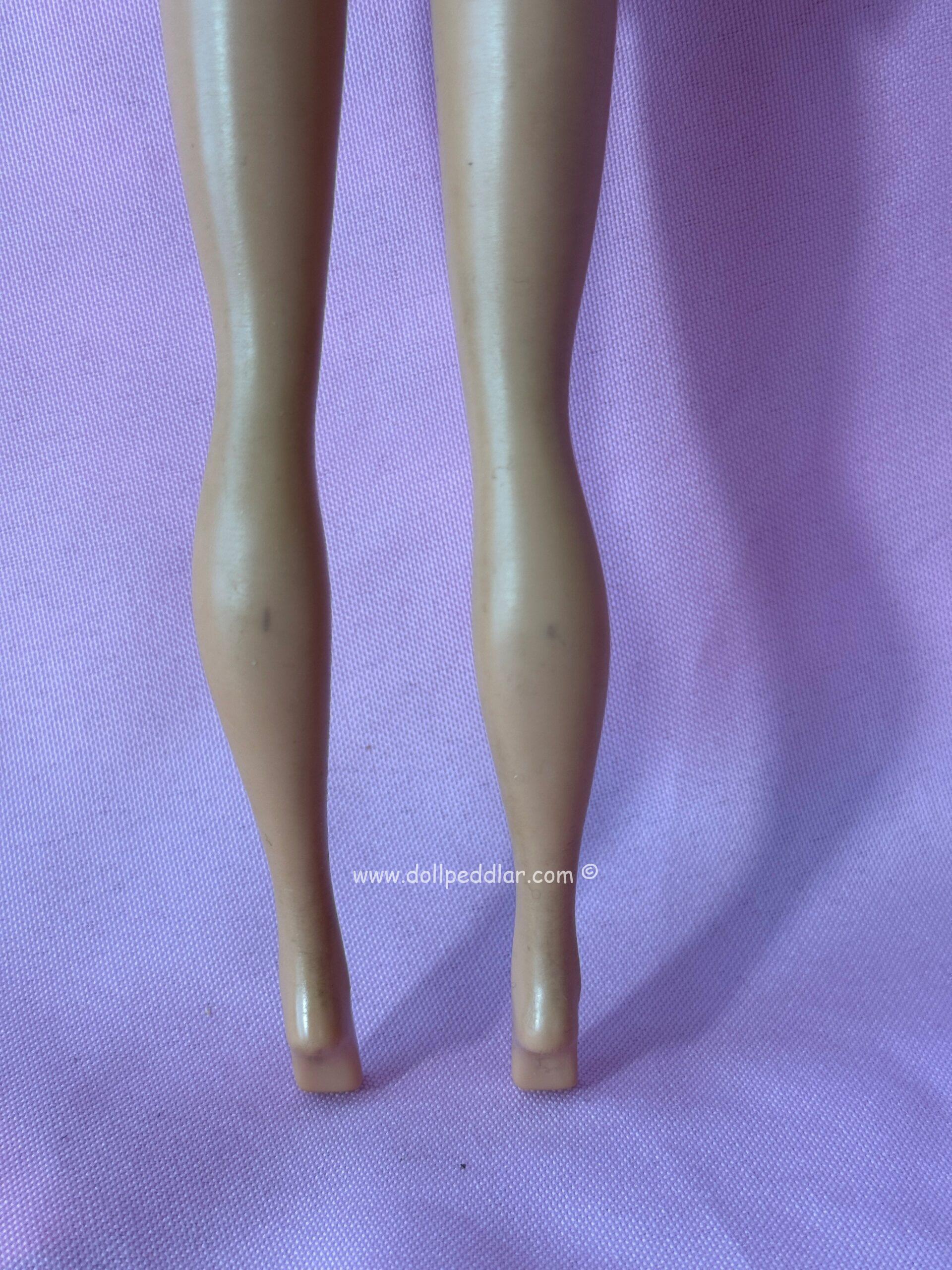#850 Vintage Bubble Cut Barbie White Ginger - Image 6