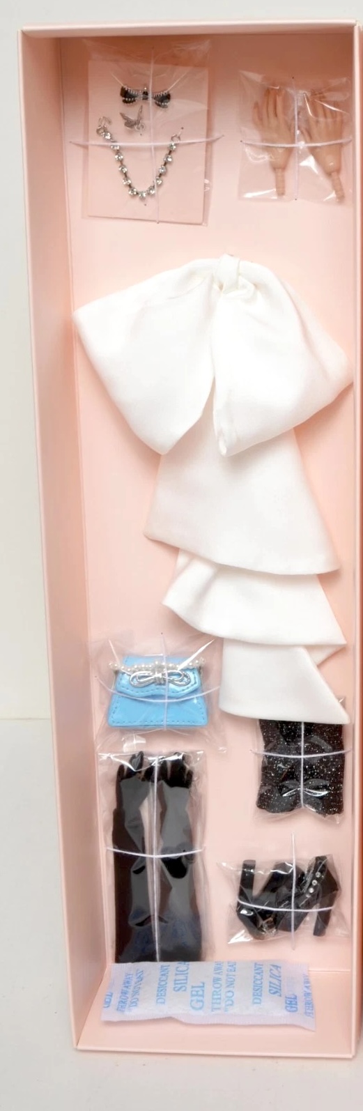NU. Face Night Out Erin Salston Doll PLUS Completer Bow-tique Accessory Pack - Image 2