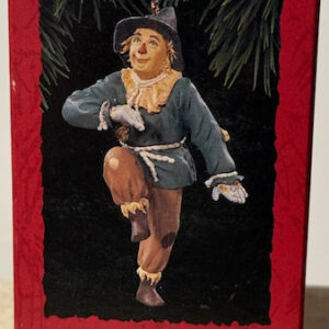 Hallmark 1994 Wizard of oz The Scarecrow Ornament