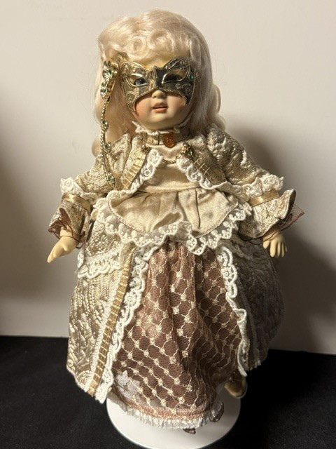 EA0006A Dancing in Masquerade Charmette 29cm - Image 7